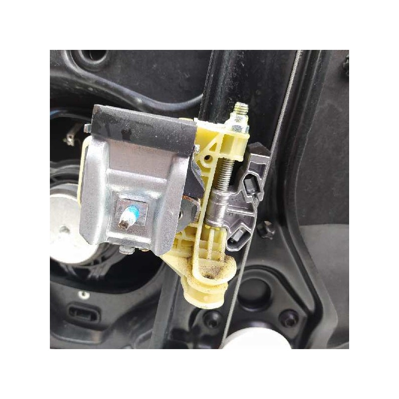 Recambio de elevalunas delantero izquierdo para mercedes-benz clase cla (w117) cla 200 cdi (117.308) referencia OEM IAM A2047601