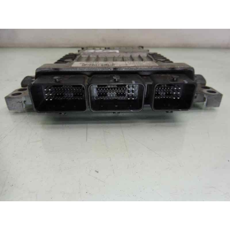 Recambio de centralita motor uce para renault scenic ii confort dynamique referencia OEM IAM 8200565863 8200592611 122326109