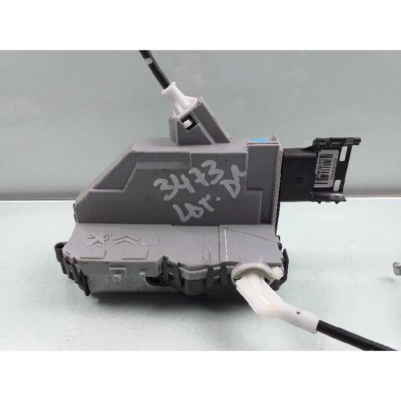 Recambio de cerradura puerta lateral corredera derecha para peugeot partner kombi outdoor referencia OEM IAM 828416  