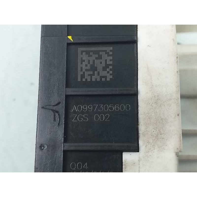 Recambio de cerradura puerta trasera derecha para mercedes-benz clase cla (w117) cla 200 cdi (117.308) referencia OEM IAM A09973