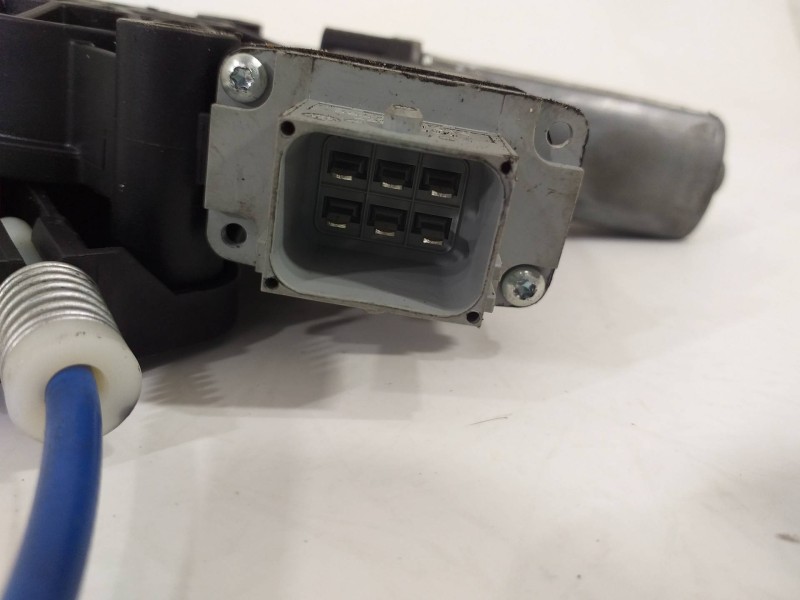 Recambio de elevalunas delantero izquierdo para opel corsa e selective referencia OEM IAM 13447038 541613212 71019003