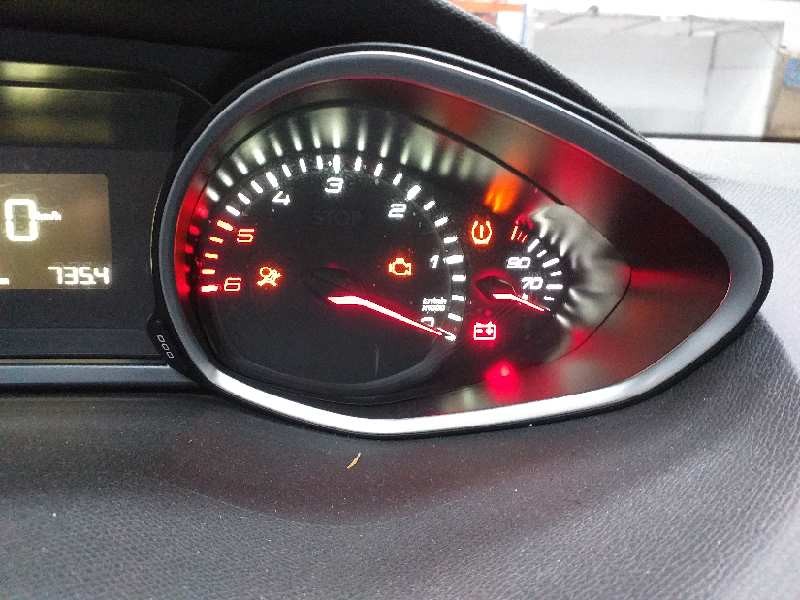 Recambio de cuadro instrumentos para peugeot 308 sw access referencia OEM IAM 9809838380  