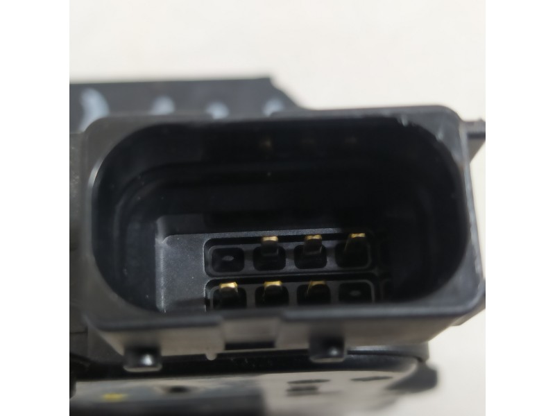 Recambio de cerradura puerta trasera derecha para opel corsa e selective referencia OEM IAM 13431845  