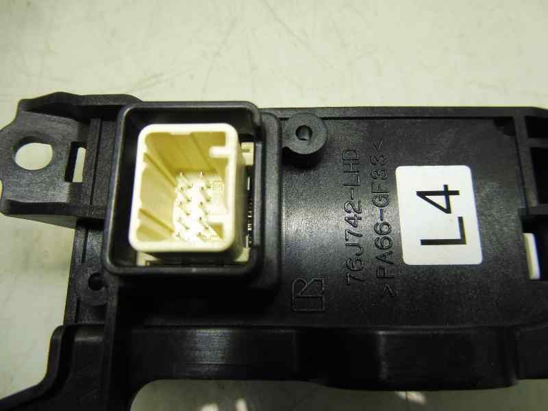 Recambio de mando multifuncion para lexus nx 300h 4wd referencia OEM IAM 76J742  