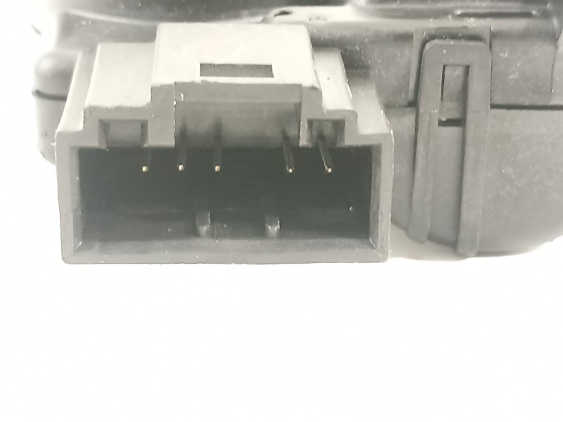 Recambio de motor apertura trampillas climatizador para seat arona xperience referencia OEM IAM 2Q0907511A HG026001 