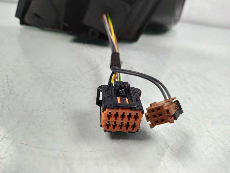 Recambio de retrovisor derecho para peugeot 308 sw access referencia OEM IAM 98088639XT  