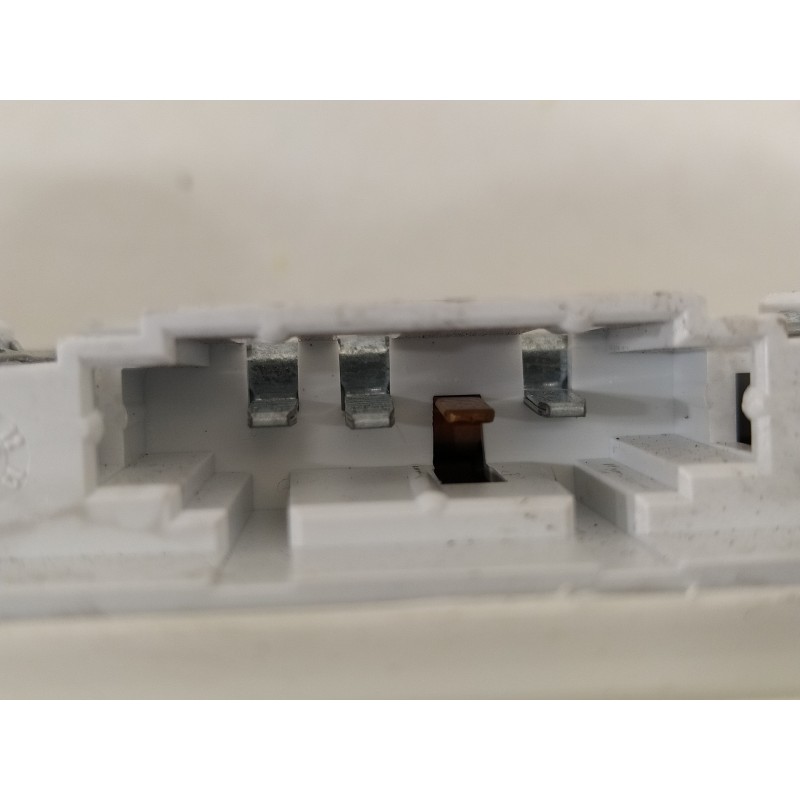 Recambio de luz interior para mercedes-benz clase cla (w117) cla 200 cdi (117.308) referencia OEM IAM A2048204901  