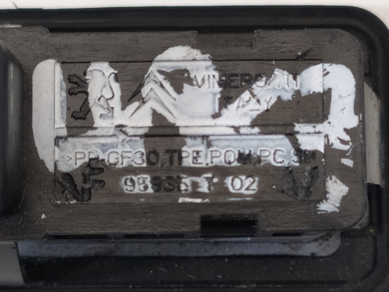 Recambio de maneta exterior porton para peugeot 308 sw access referencia OEM IAM 95835T02  