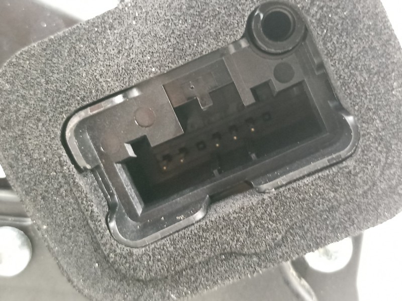 Recambio de cerradura puerta trasera derecha para seat arona xperience referencia OEM IAM 10A839016B  