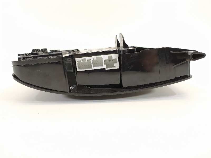 Recambio de luz interior para mercedes-benz clase cla (w117) cla 200 cdi (117.308) referencia OEM IAM A0009003608  