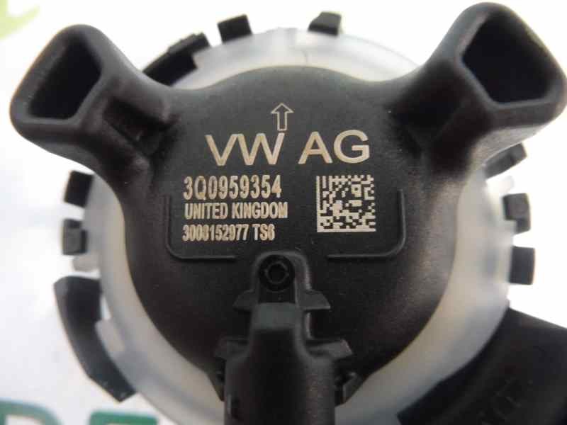 Recambio de no identificado para seat leon (5f1) style connect plus referencia OEM IAM 3Q0959354  