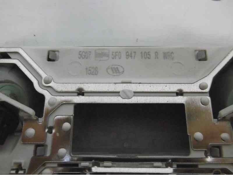Recambio de luz interior para seat leon (5f1) style connect plus referencia OEM IAM 5F0947105R  