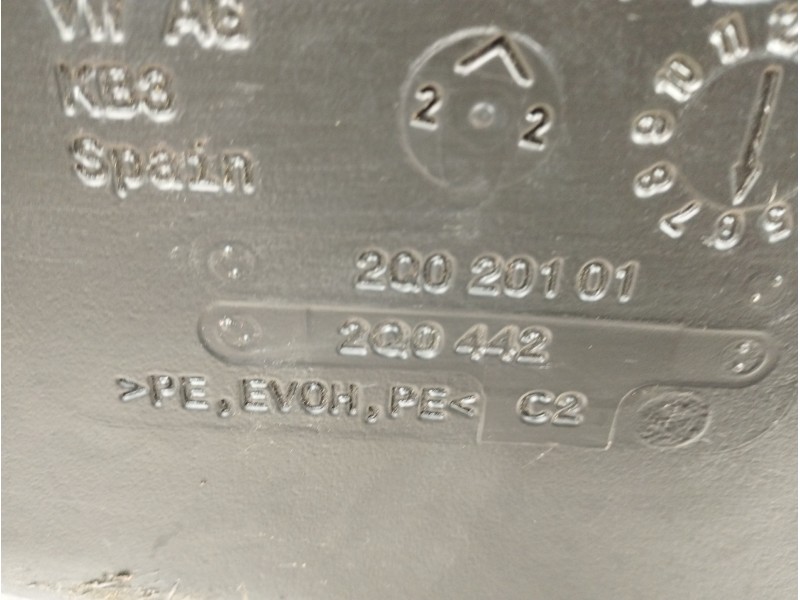 Recambio de deposito combustible para seat arona xperience referencia OEM IAM 2Q020101  