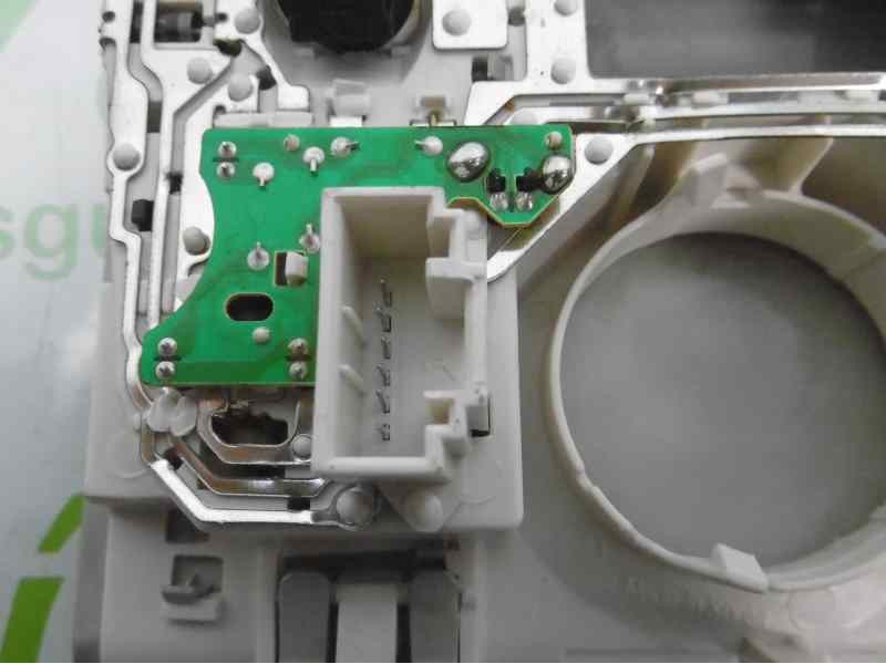 Recambio de luz interior para seat leon (5f1) style connect plus referencia OEM IAM 5F0947105R  