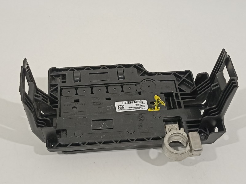 Recambio de caja reles / fusibles para seat arona xperience referencia OEM IAM 2Q0937548D 2Q0937550B 