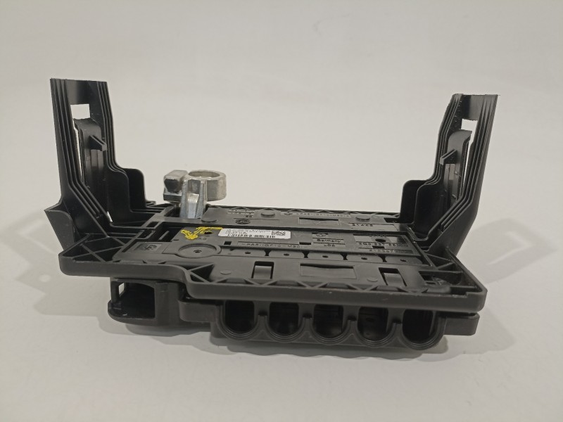 Recambio de caja reles / fusibles para seat arona xperience referencia OEM IAM 2Q0937548D 2Q0937550B 