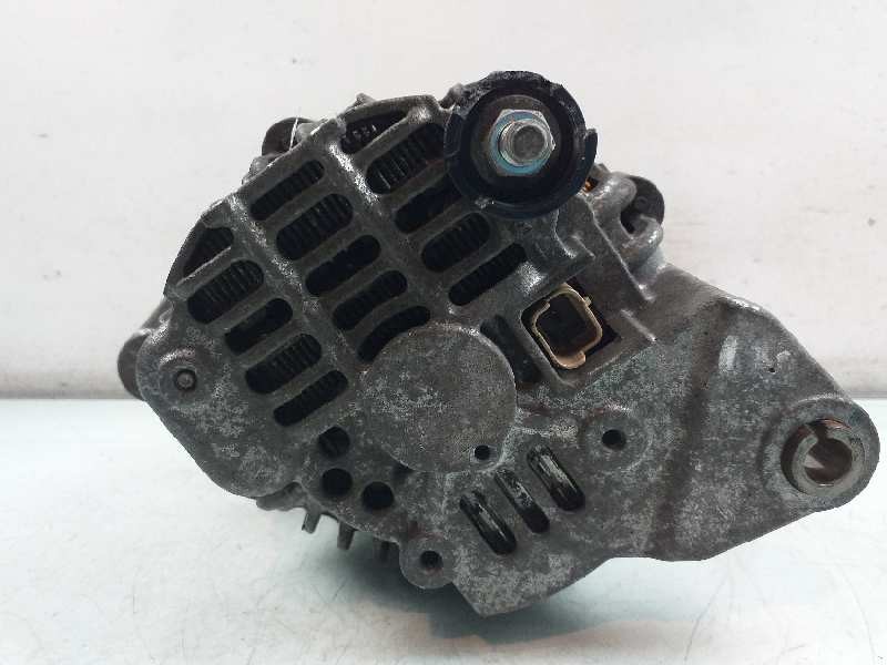 Recambio de alternador para dacia sandero stepway referencia OEM IAM 231002582R  