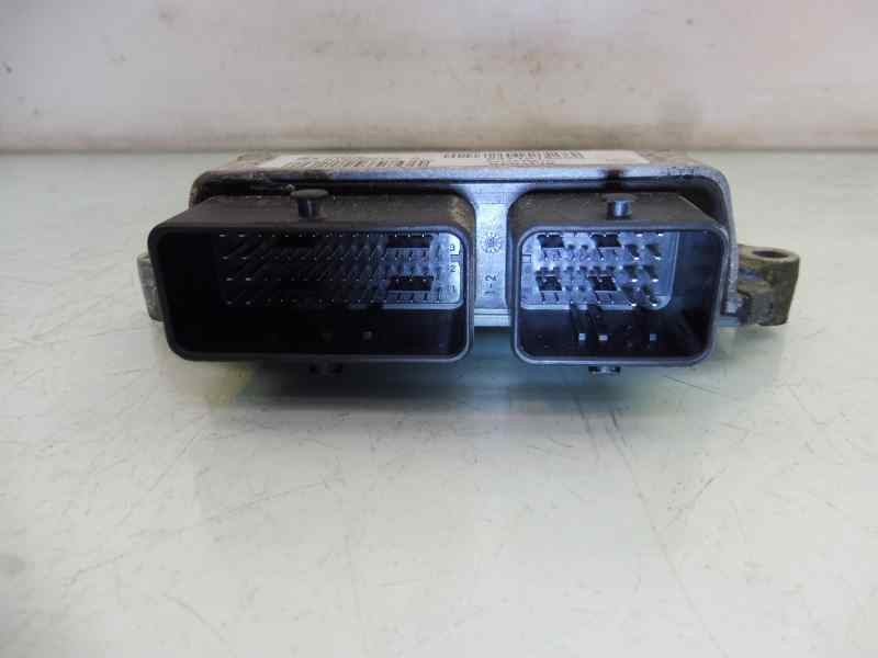 Recambio de centralita motor uce para dacia sandero stepway referencia OEM IAM 237101430R 237101161R 
