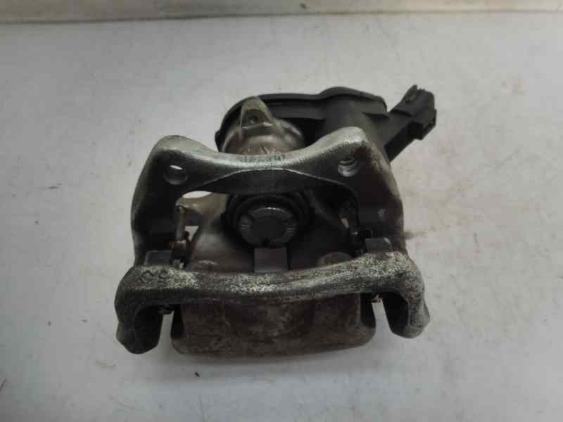 Recambio de pinza freno trasera derecha para renault megane iv berlina 5p gt-line referencia OEM IAM 440002496R  