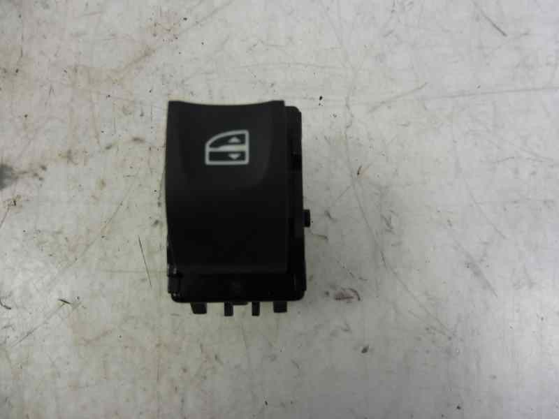 Recambio de mando elevalunas trasero izquierdo para renault megane iv berlina 5p gt-line referencia OEM IAM 254214896R  