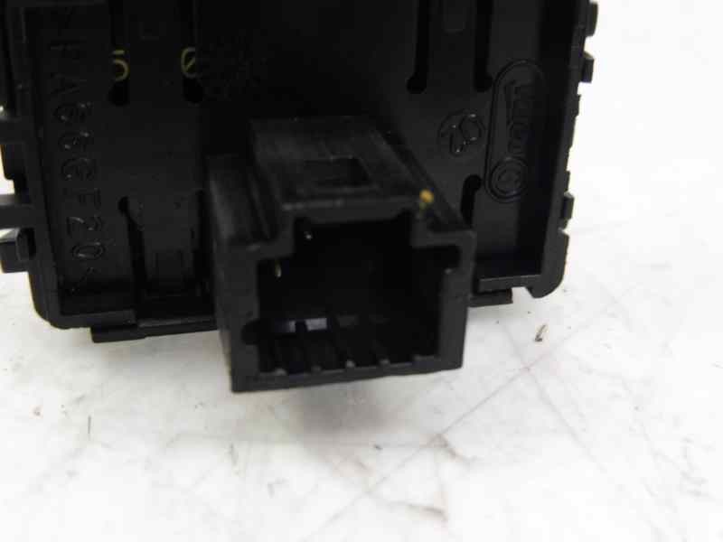 Recambio de mando elevalunas trasero izquierdo para renault megane iv berlina 5p gt-line referencia OEM IAM 254214896R  