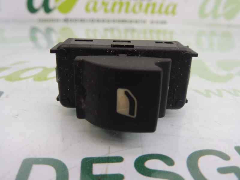 Recambio de mando elevalunas trasero derecho para peugeot 5008 allure referencia OEM IAM 96662297ZD  