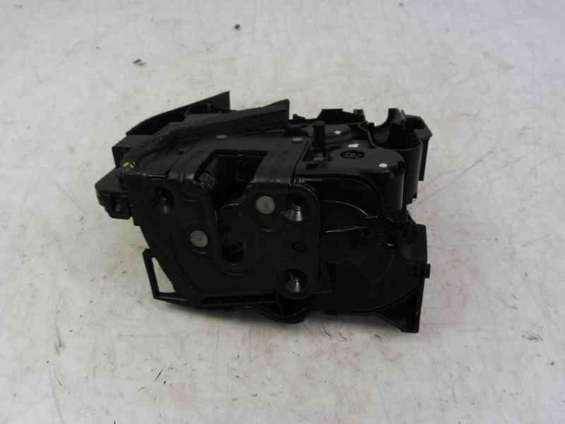 Recambio de cerradura puerta trasera izquierda para renault megane iv berlina 5p gt-line referencia OEM IAM 825032022R 16943020 