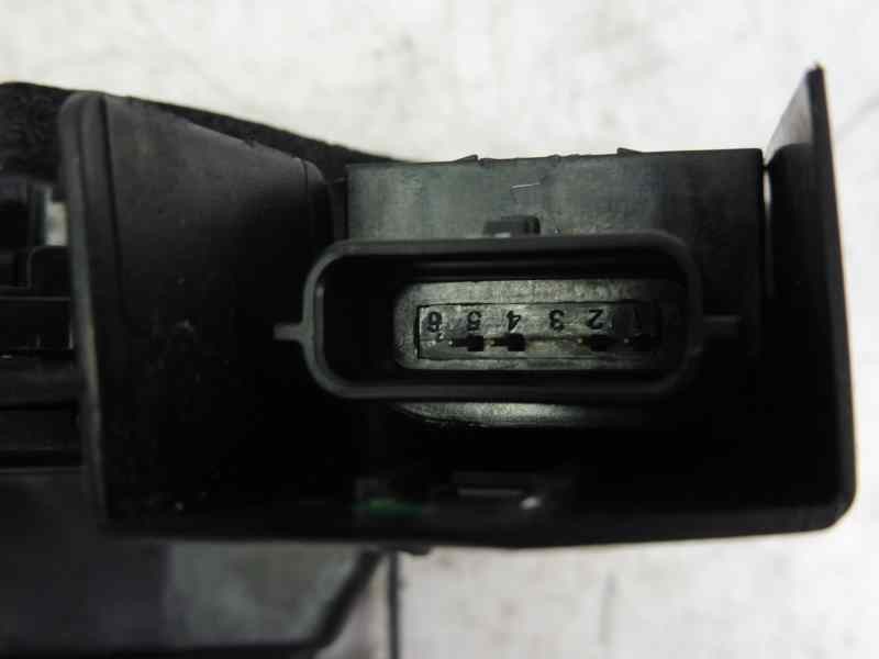 Recambio de cerradura puerta trasera izquierda para renault megane iv berlina 5p gt-line referencia OEM IAM 825032022R 16943020 