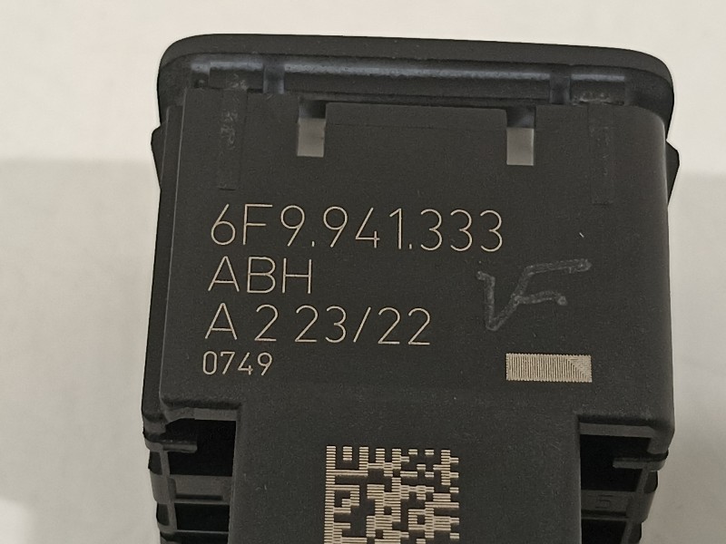 Recambio de mando multifuncion para seat arona xperience referencia OEM IAM 6F9941333  