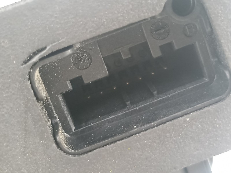 Recambio de cerradura puerta delantera derecha para skoda octavia combi (5e5) ambition referencia OEM IAM 5E1837016C  