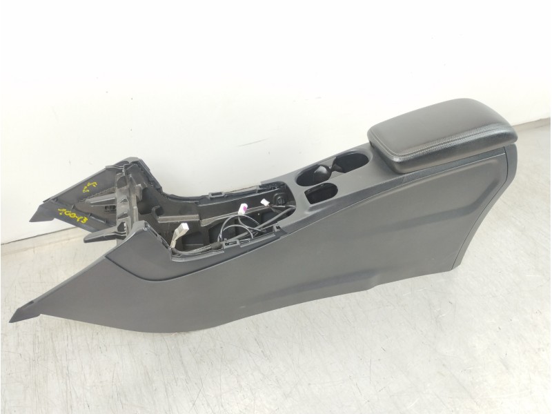 Recambio de apoyabrazos central para mercedes-benz clase b (w246) b 200 cdi (246.208) referencia OEM IAM A1766800900  