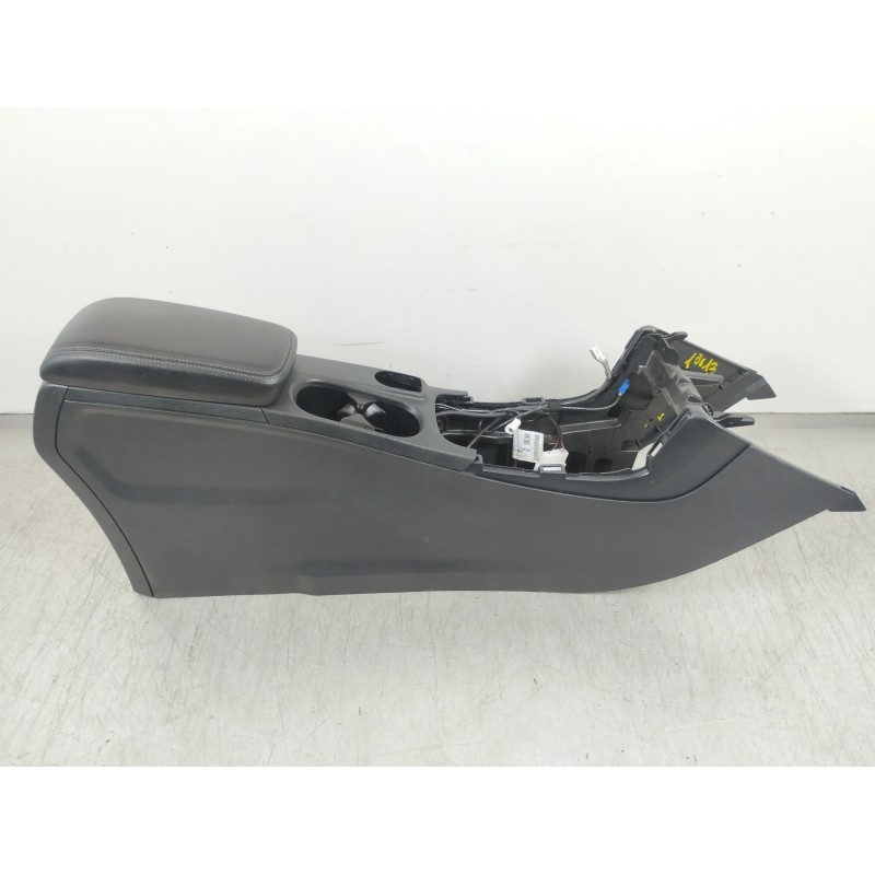 Recambio de apoyabrazos central para mercedes-benz clase b (w246) b 200 cdi (246.208) referencia OEM IAM A1766800900  