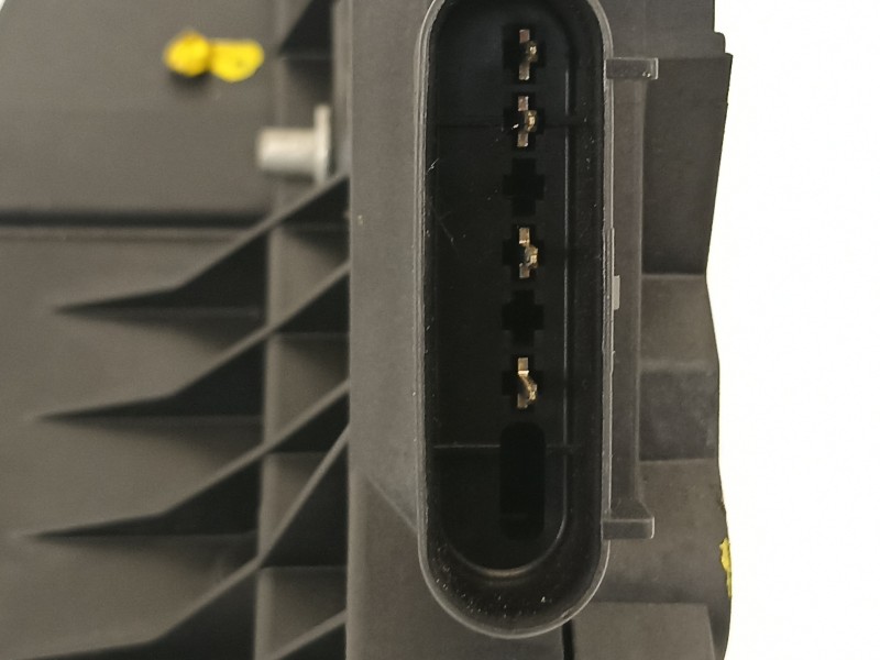 Recambio de cerradura puerta delantera derecha para ford focus lim. business referencia OEM IAM BM5AA21812BH  