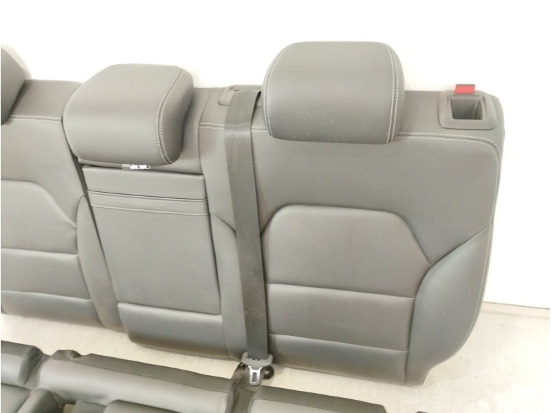 Recambio de asientos traseros para mercedes-benz clase b (w246) b 200 cdi (246.208) referencia OEM IAM   