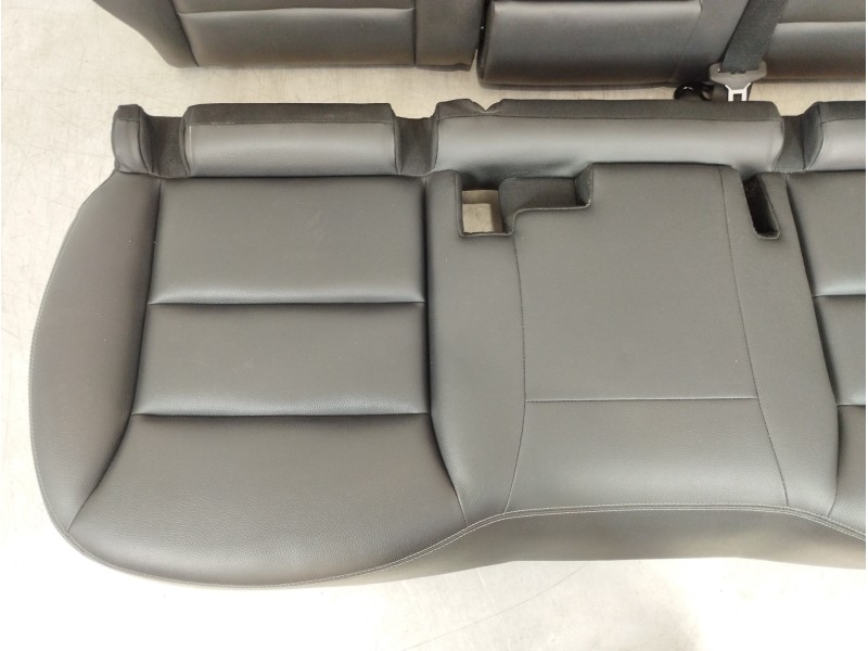 Recambio de asientos traseros para mercedes-benz clase b (w246) b 200 cdi (246.208) referencia OEM IAM   