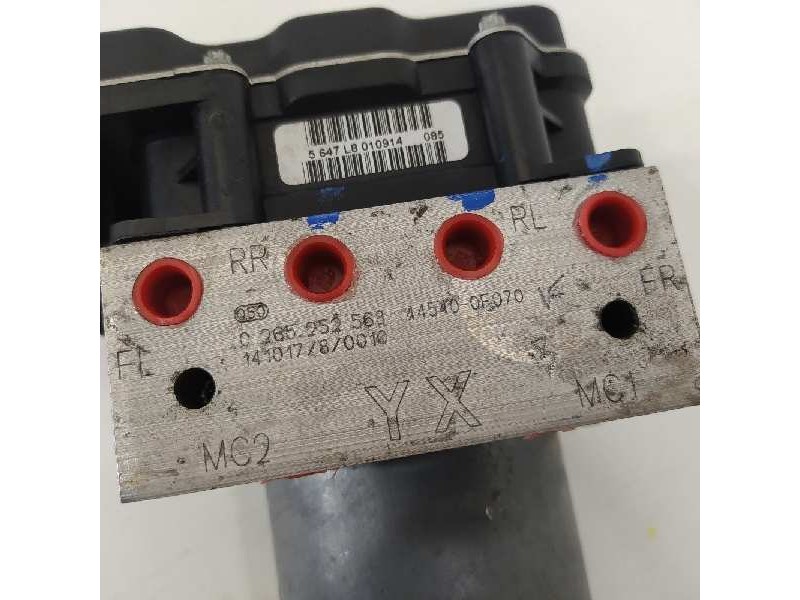 Recambio de abs para toyota verso advance referencia OEM IAM 445400F070  