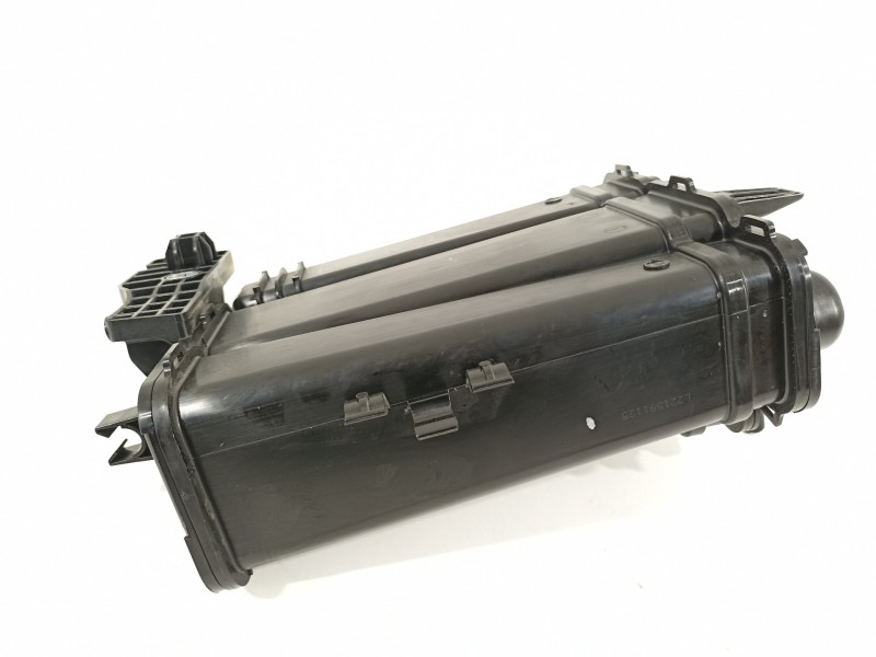 Recambio de filtro carbono activo para seat arona xperience referencia OEM IAM 2Q0201801A  