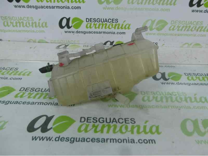 Recambio de deposito expansion para renault kangoo furgón compact comfort referencia OEM IAM 8200455786  