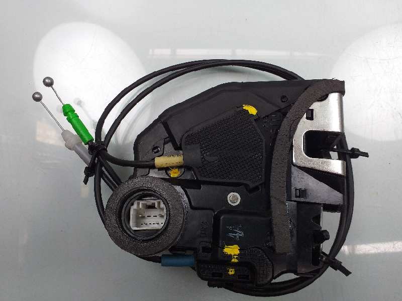 Recambio de cerradura puerta trasera derecha para toyota verso advance referencia OEM IAM 690500F031  