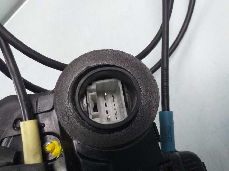 Recambio de cerradura puerta trasera izquierda para toyota verso advance referencia OEM IAM 690600F031  