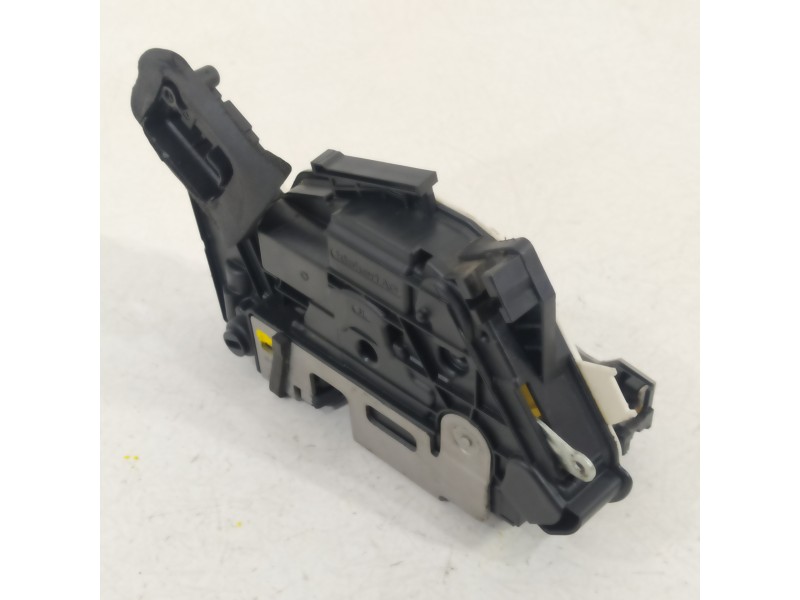 Recambio de cerradura puerta trasera izquierda para skoda octavia combi (5e5) ambition referencia OEM IAM 5E0839015C  