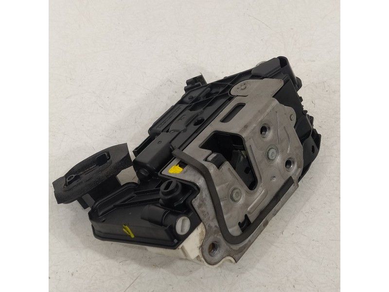 Recambio de cerradura puerta trasera izquierda para skoda octavia combi (5e5) ambition referencia OEM IAM 5E0839015C  