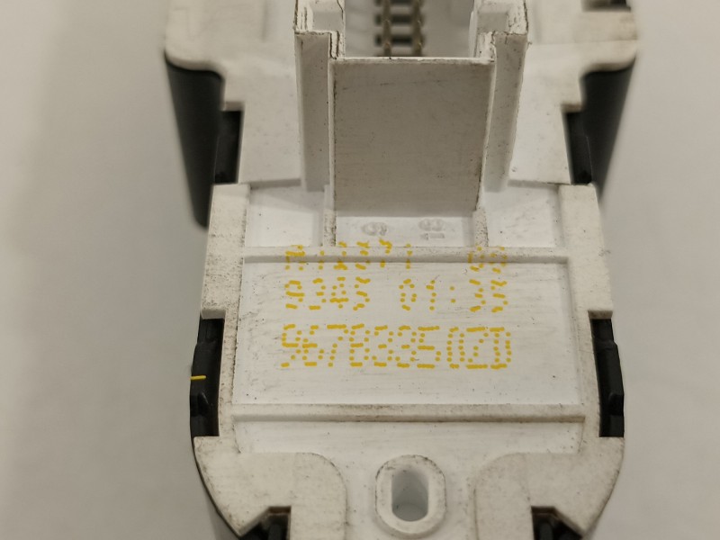 Recambio de mando elevalunas delantero izquierdo para citroën jumpy fugón club m referencia OEM IAM 96783350ZD  