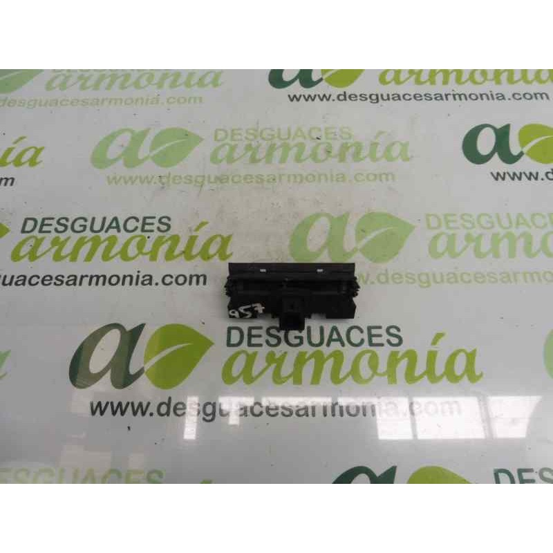 Recambio de maneta exterior porton para peugeot 308 sw sport referencia OEM IAM 9638615777  