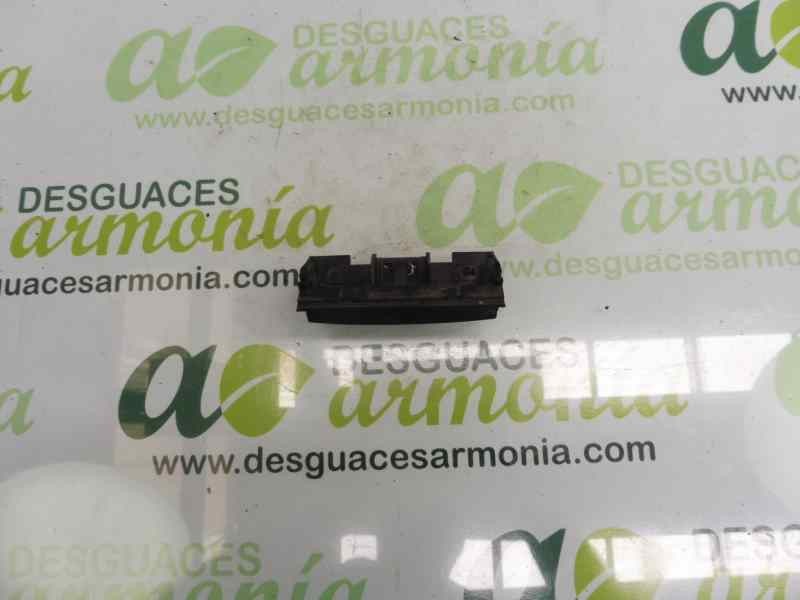Recambio de maneta exterior porton para peugeot 308 sw sport referencia OEM IAM 9638615777  