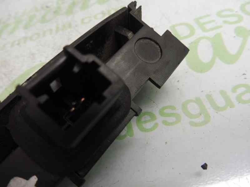 Recambio de maneta exterior porton para peugeot 308 sw sport referencia OEM IAM 9638615777  