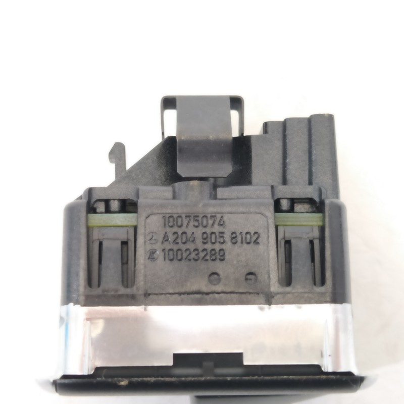 Recambio de mando elevalunas trasero derecho para mercedes-benz clase b (w246) b 200 cdi (246.208) referencia OEM IAM A204905810