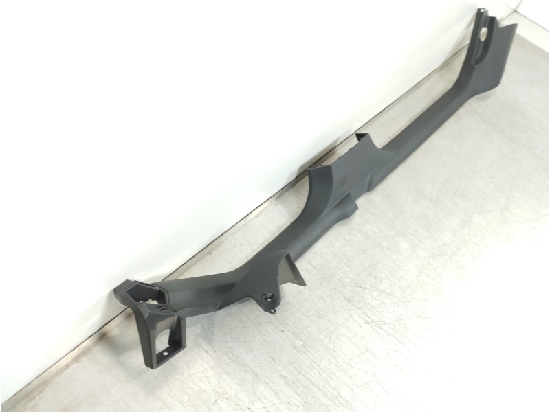 Recambio de molduras delanteras para seat arona xperience referencia OEM IAM 6F0863483  