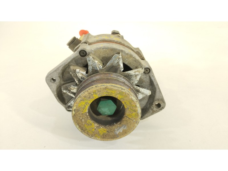 Recambio de alternador para nissan trade 100 referencia OEM IAM 9120335001  