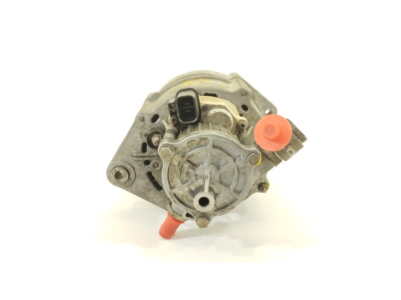 Recambio de alternador para nissan trade 100 referencia OEM IAM 9120335001  